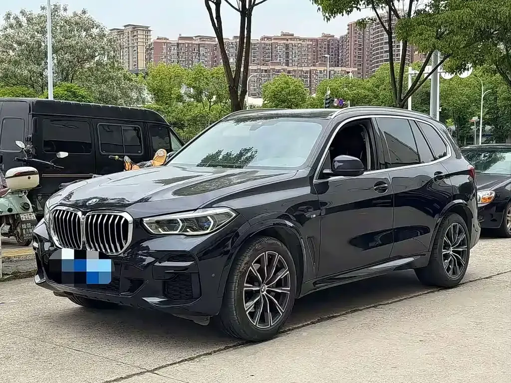 BMW X5 (Import) — фото 1