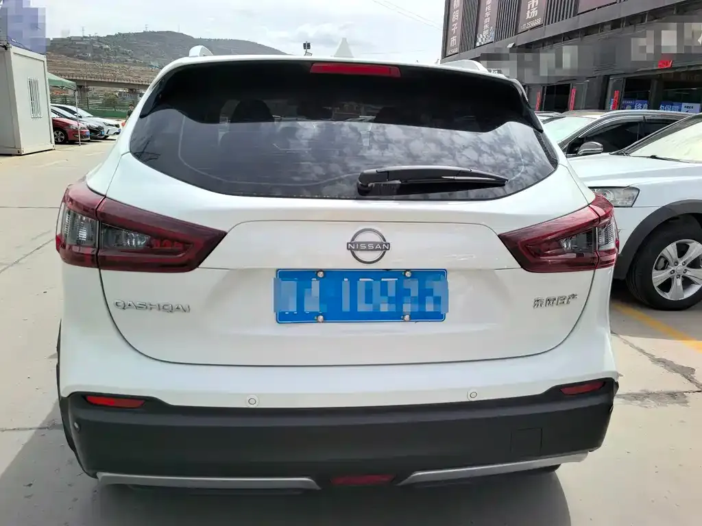 Nissan Qashqai — фото 8