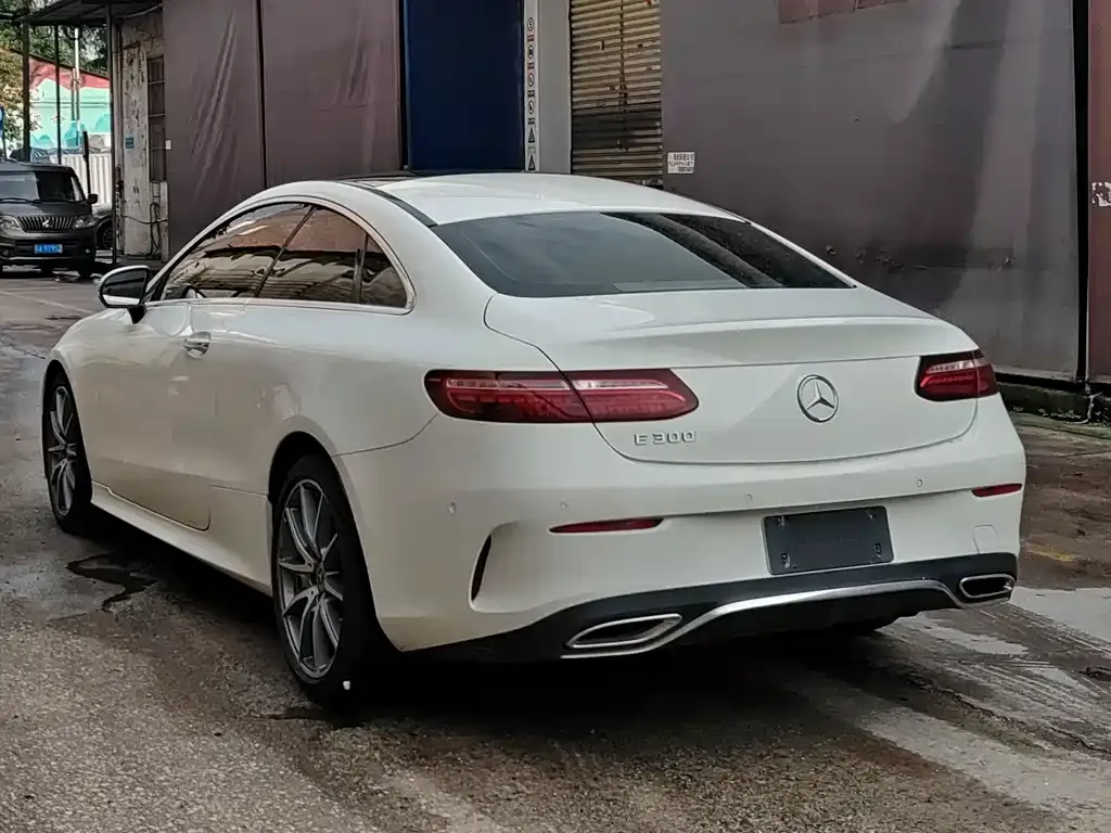 Mercedes-Benz E-Class (Import) — фото 3