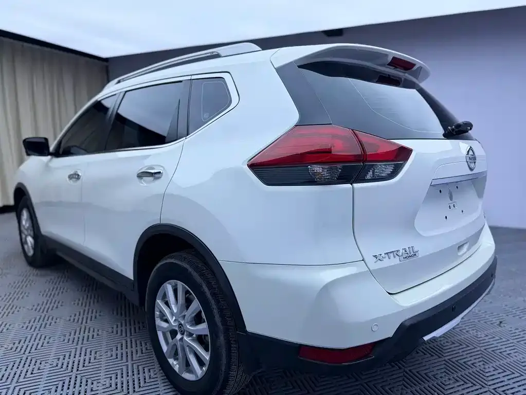 Nissan X-Trail — фото 2