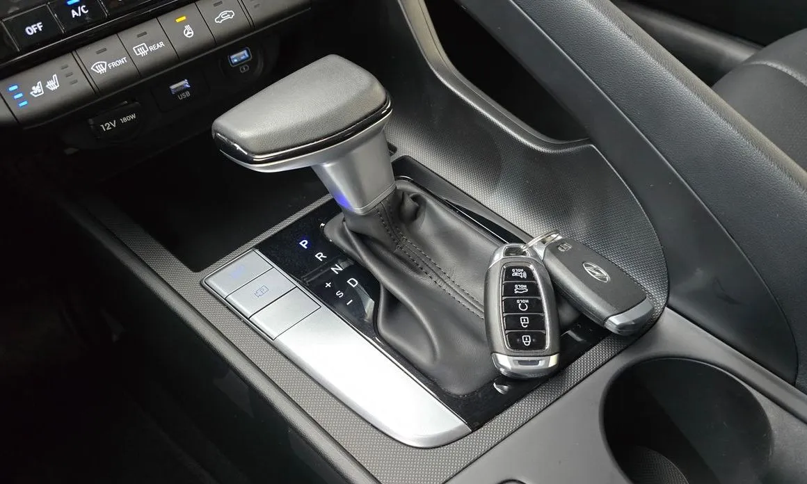 Hyundai AVANTE — фото 6