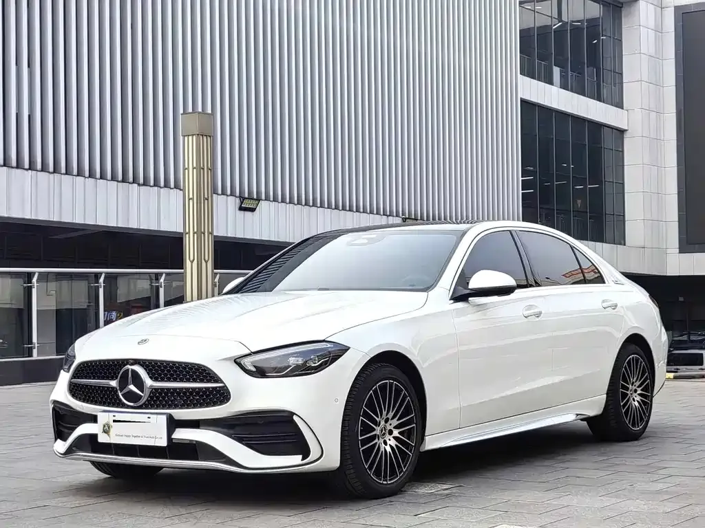 Mercedes-Benz C-Class — фото 1