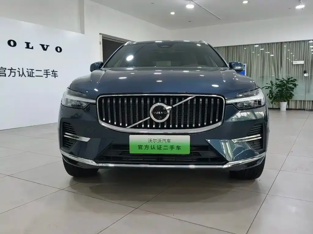 Volvo XC60 PHEV — фото 2