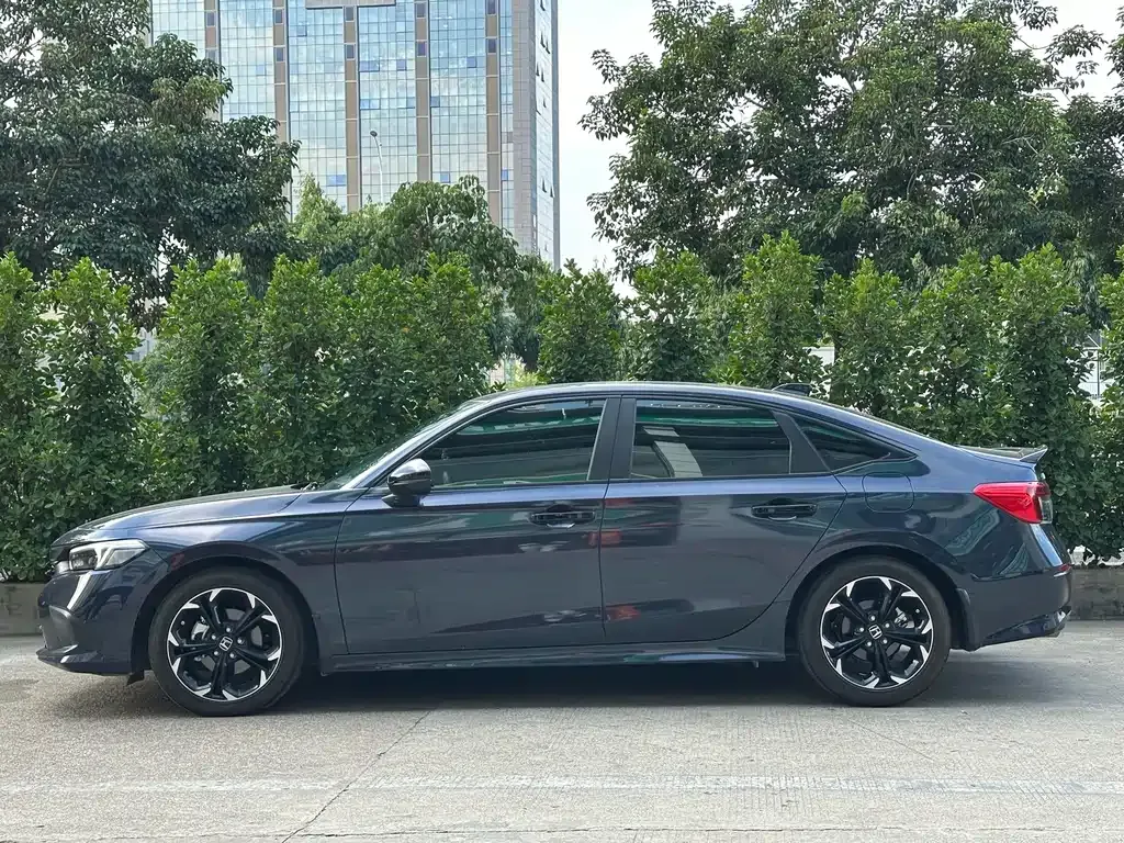 Honda Civic — фото 8
