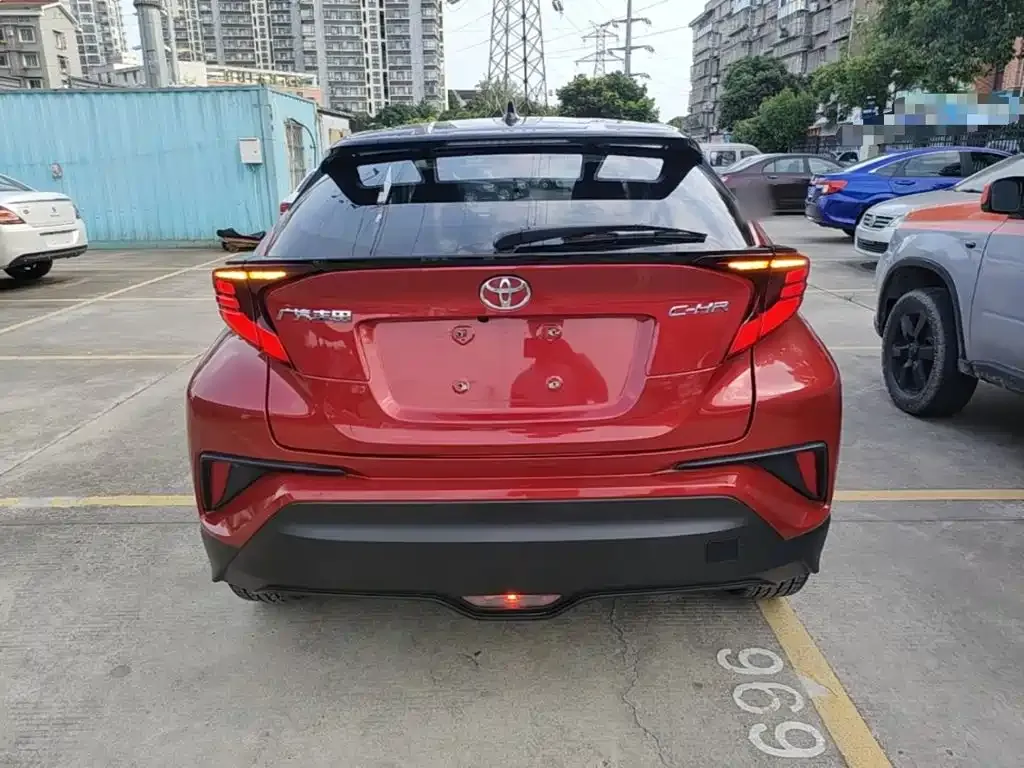 Toyota C-HR 2024 из CN, фото 5