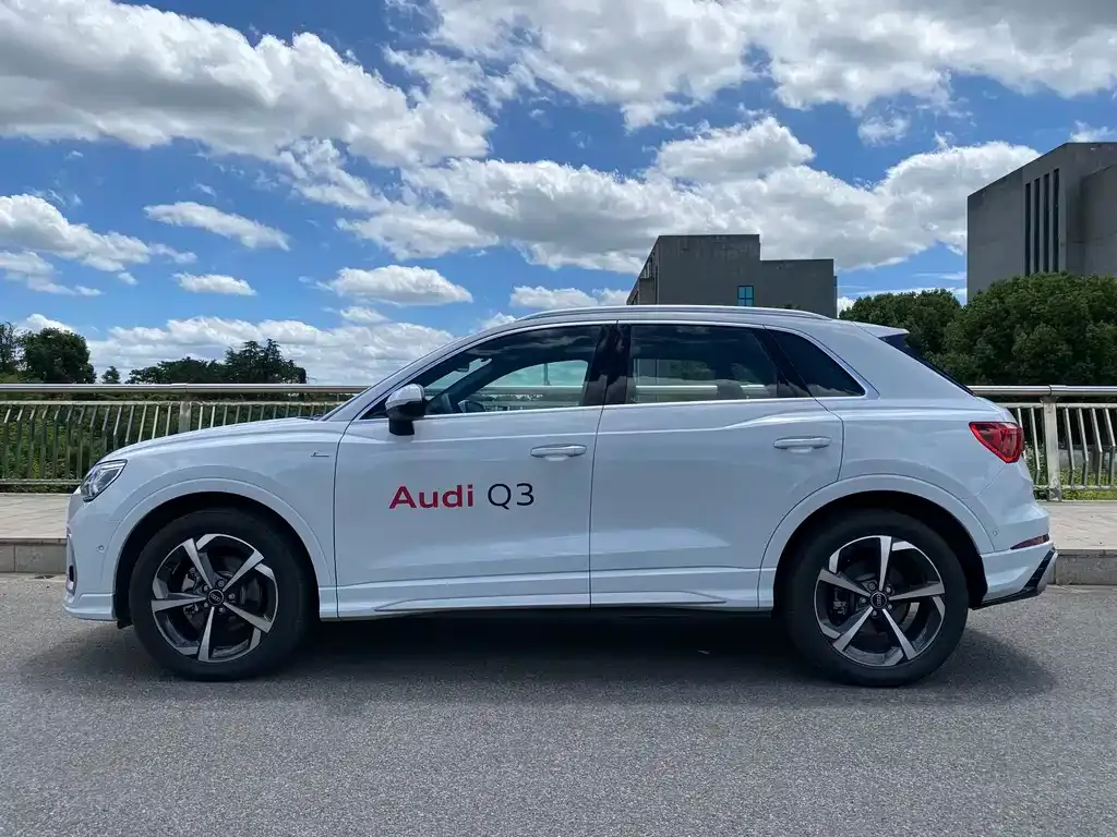 Audi Q3 — фото 4