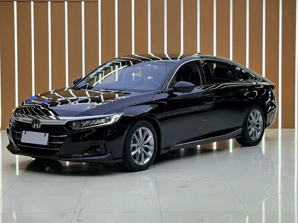Honda Accord — фото 1