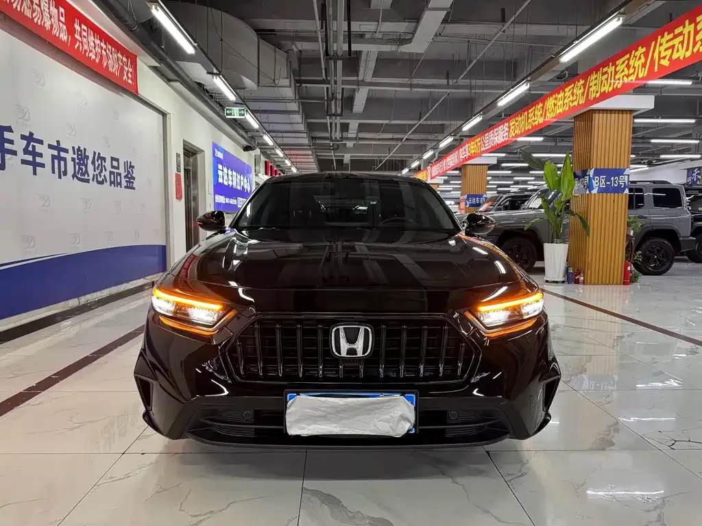Honda Inspire — фото 1