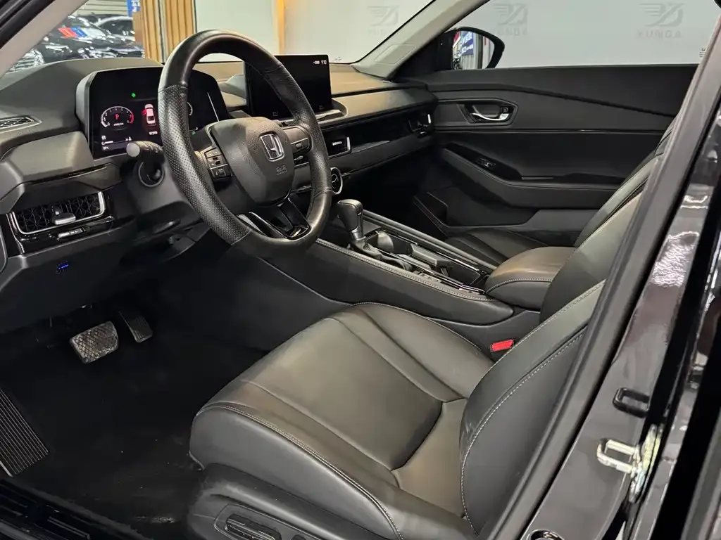 Honda Inspire — фото 10
