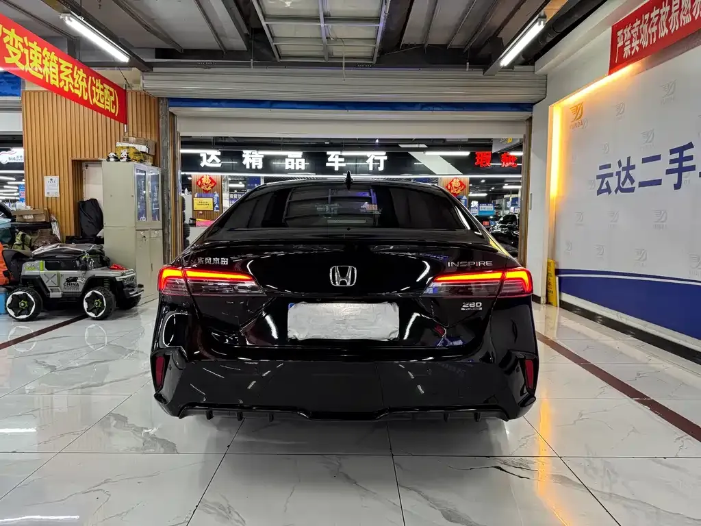 Honda Inspire — фото 6