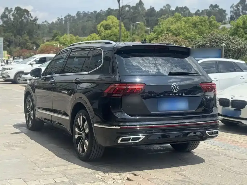 Volkswagen Tiguan L — фото 4