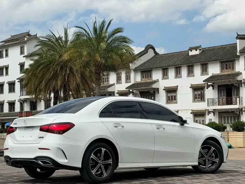 Mercedes-Benz A-Class — фото 4