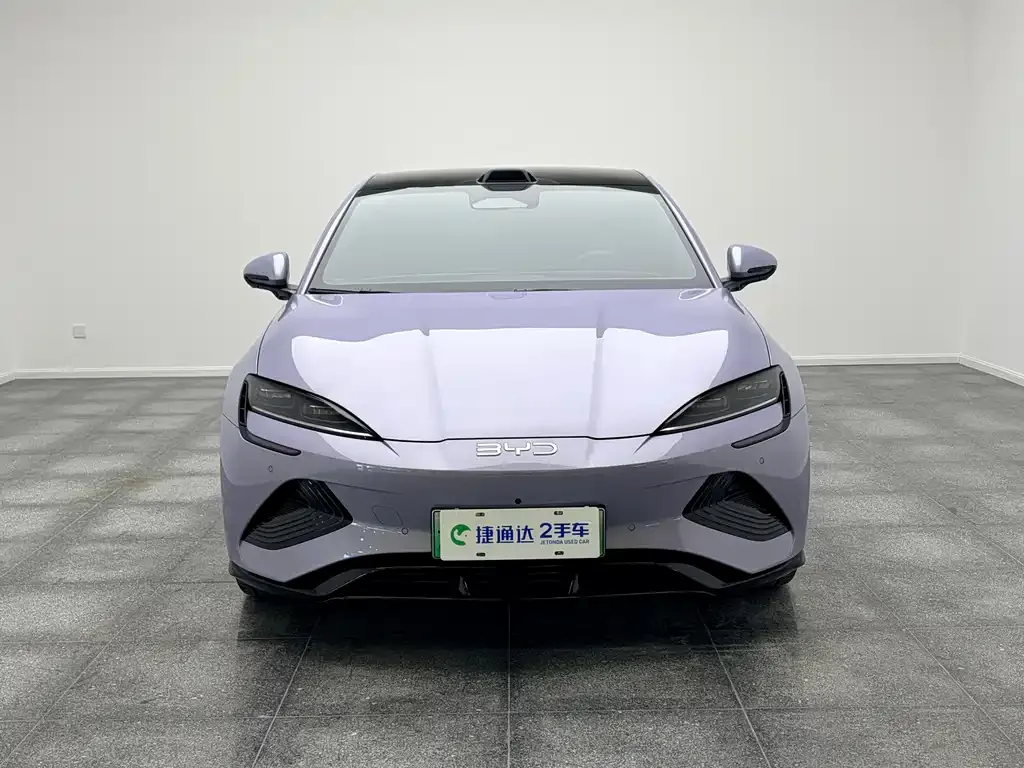 BYD Seal — фото 4