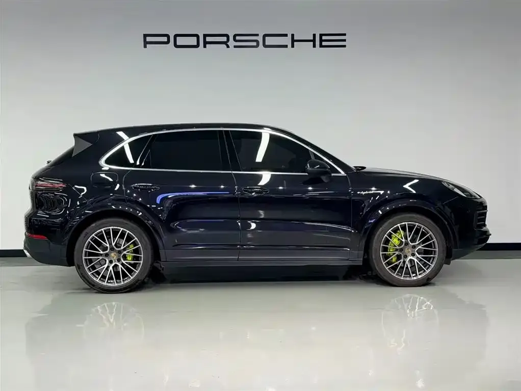 Porsche Cayenne Hybrid — фото 9