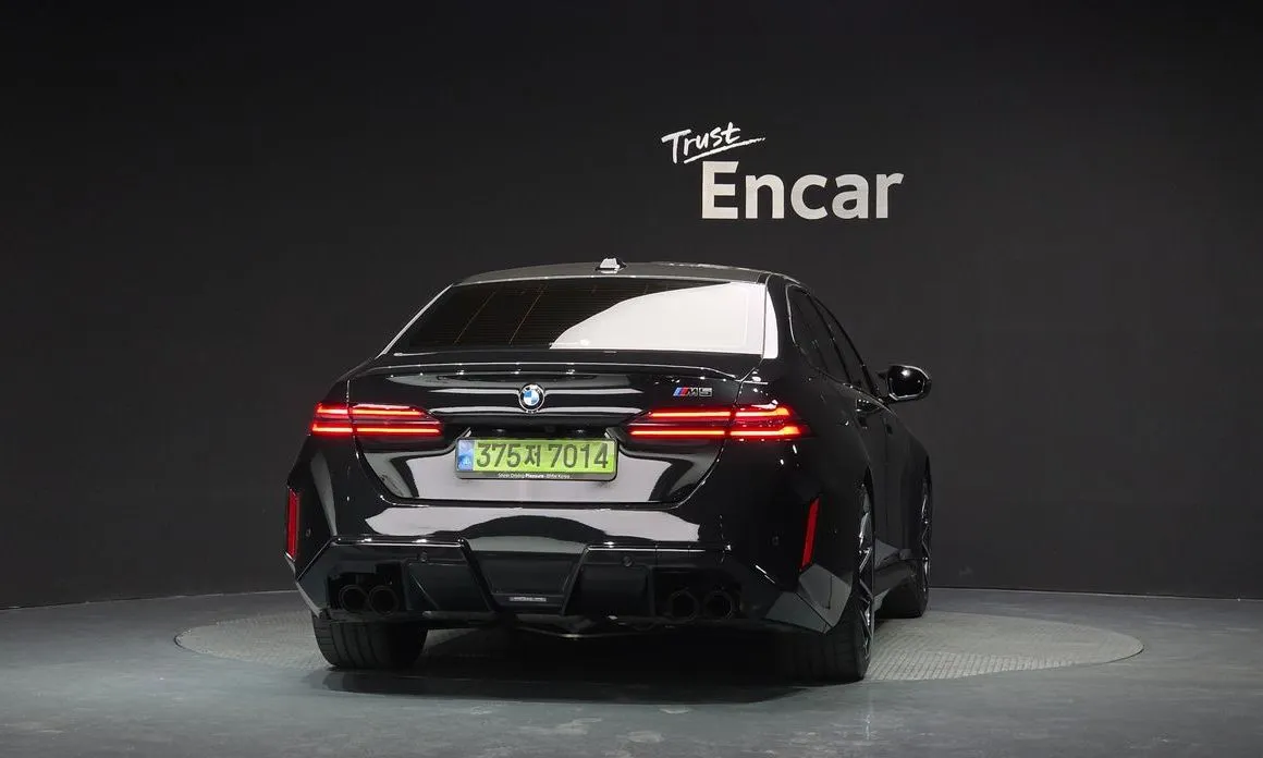 BMW M5 2026 из KR, фото 3