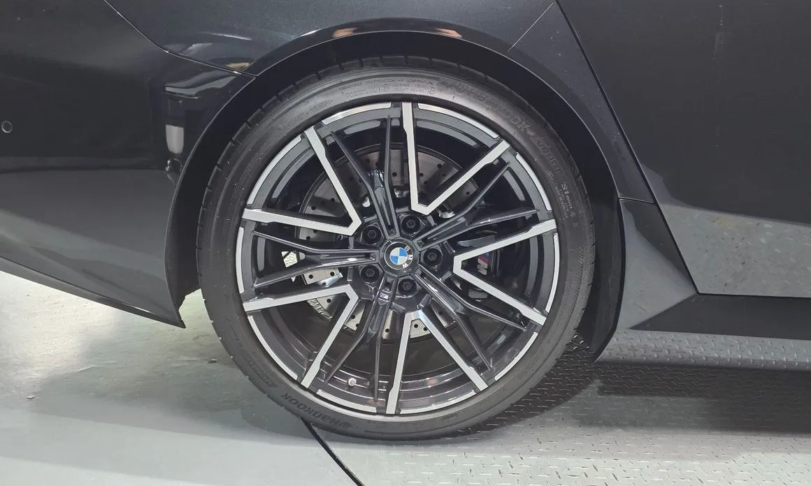 BMW M5 2026 из KR, фото 5