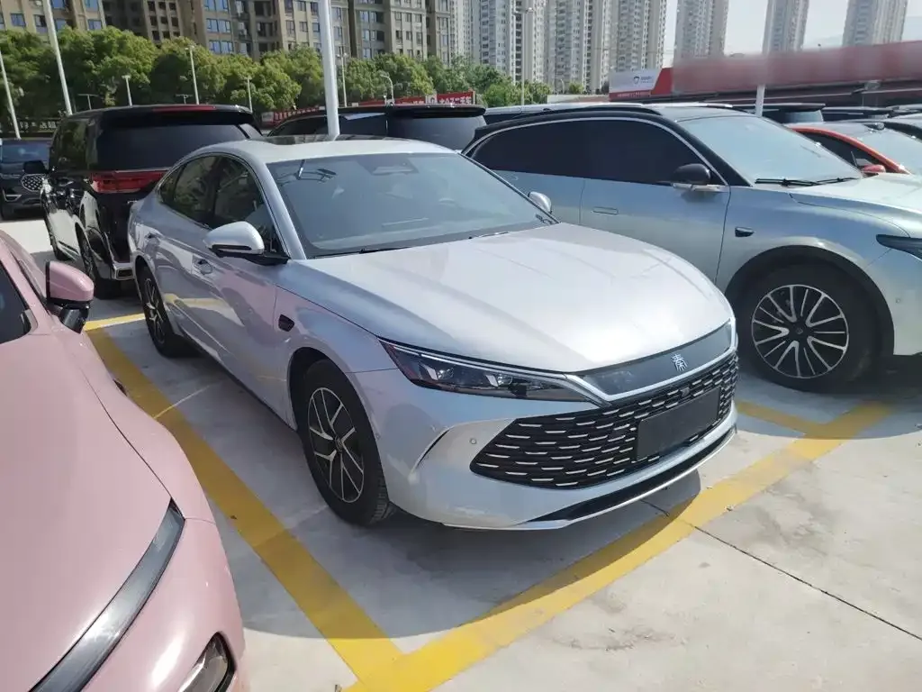 BYD Qin L — фото 6