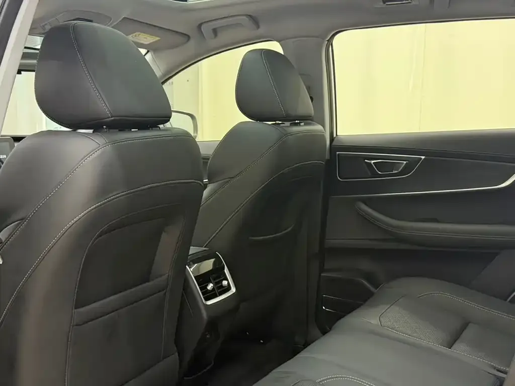 Chery Tiggo 8 2023 из CN, фото 7