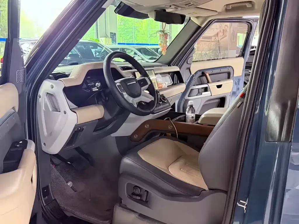 Land Rover Defender 2022 из CN, фото 3