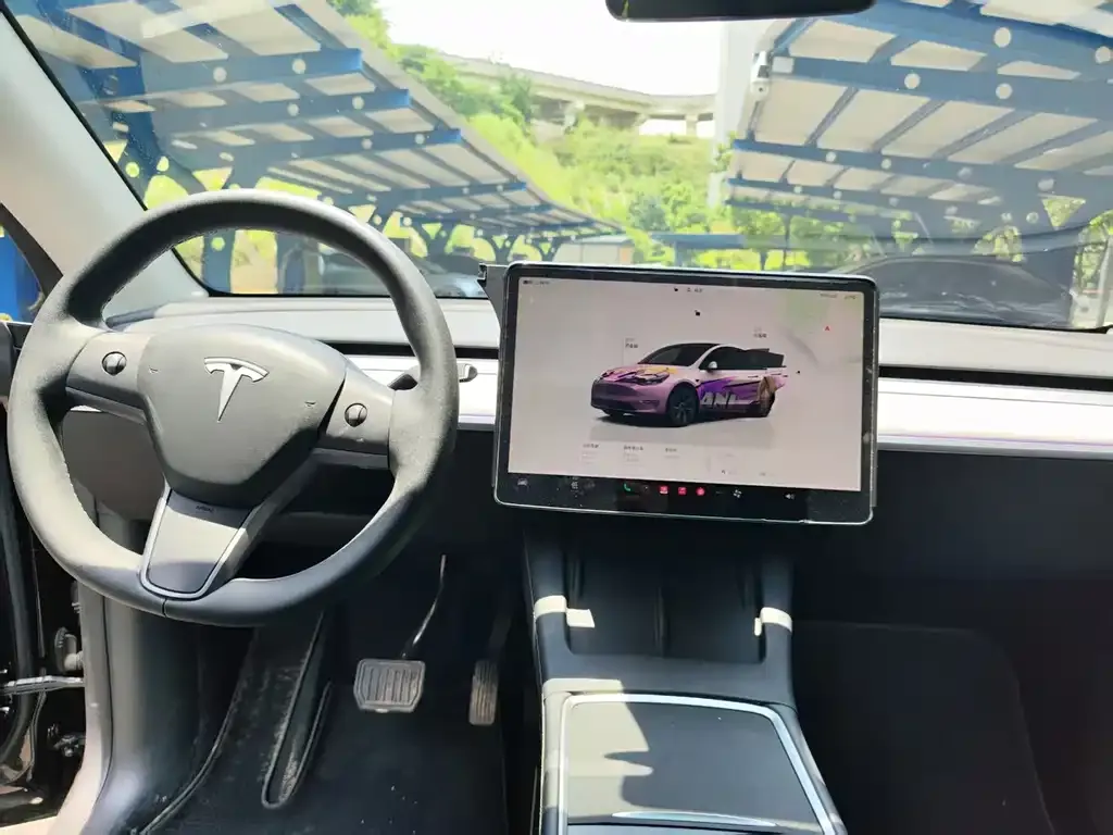 Tesla Model Y — фото 4