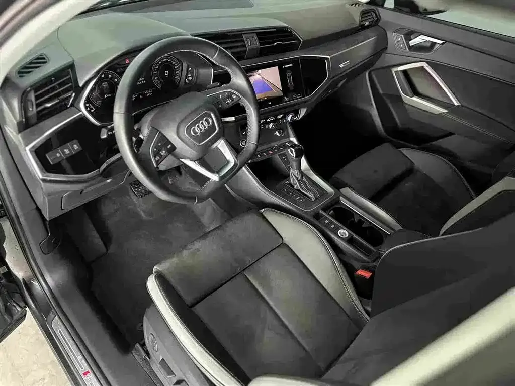 Audi Q3 — фото 4