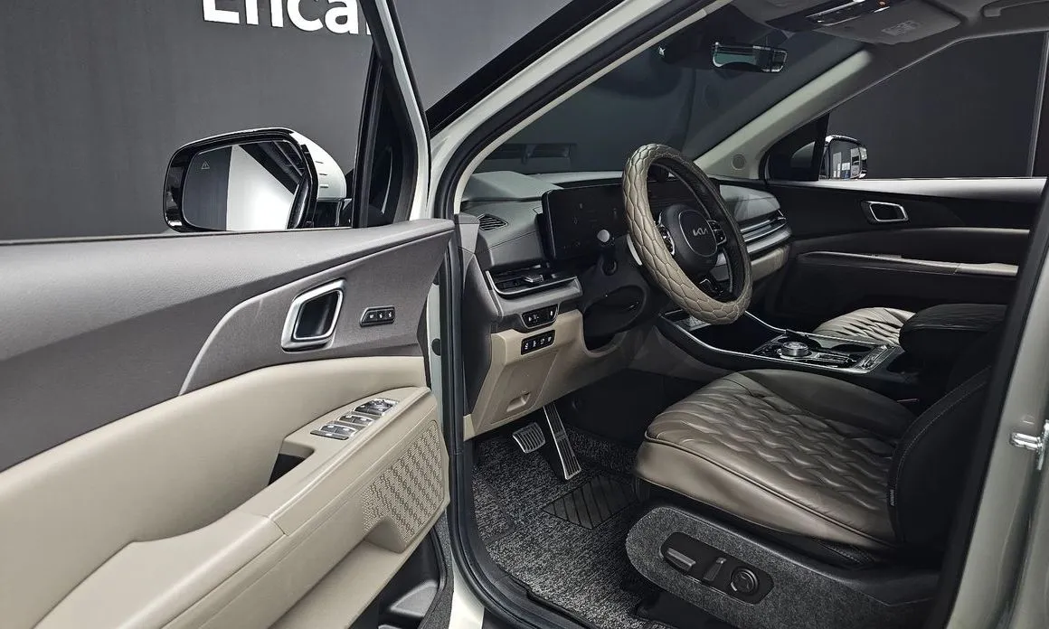 Kia Carnival — фото 10
