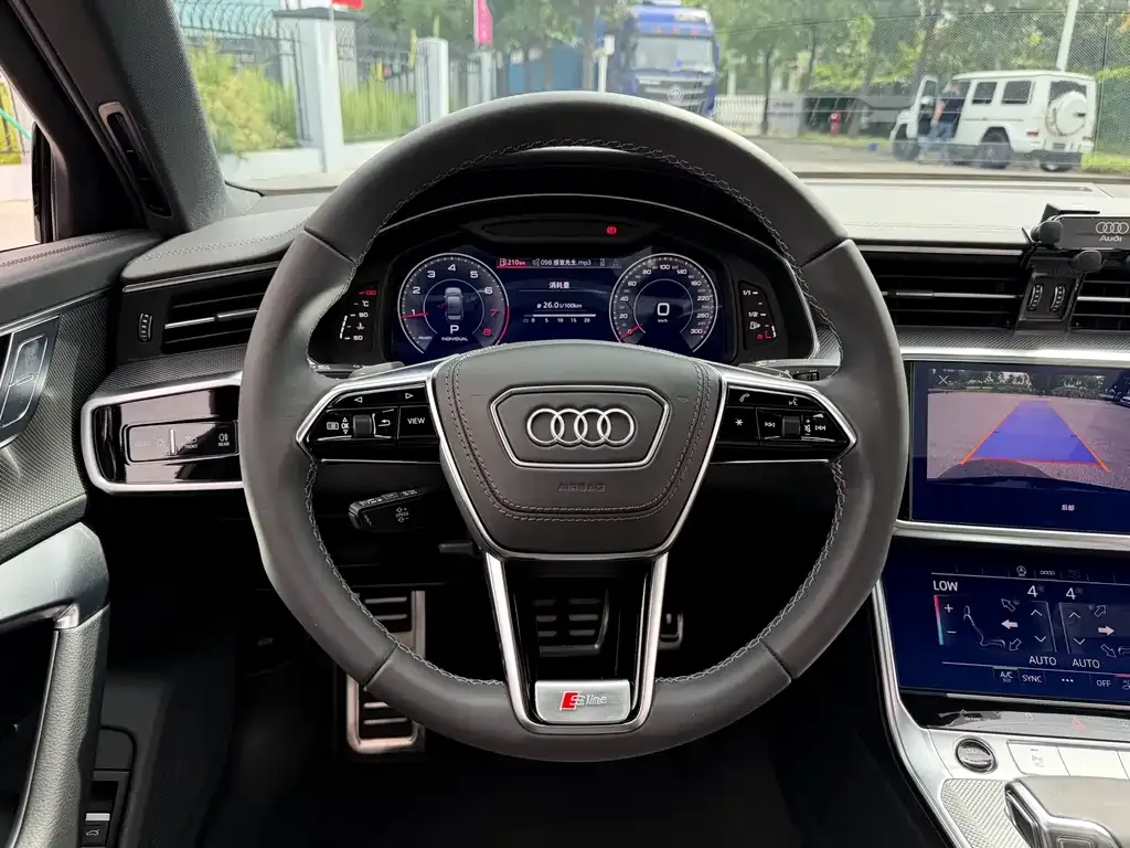 Audi A6L — фото 4