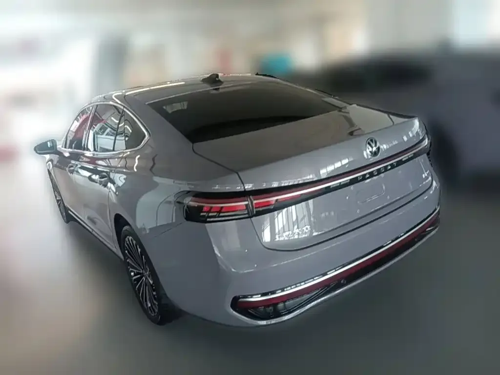 Volkswagen Passat — фото 3