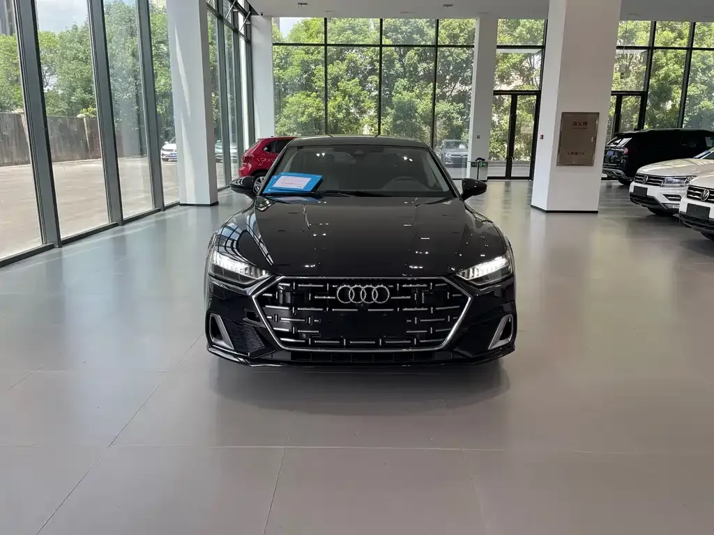 Audi A7L — фото 5
