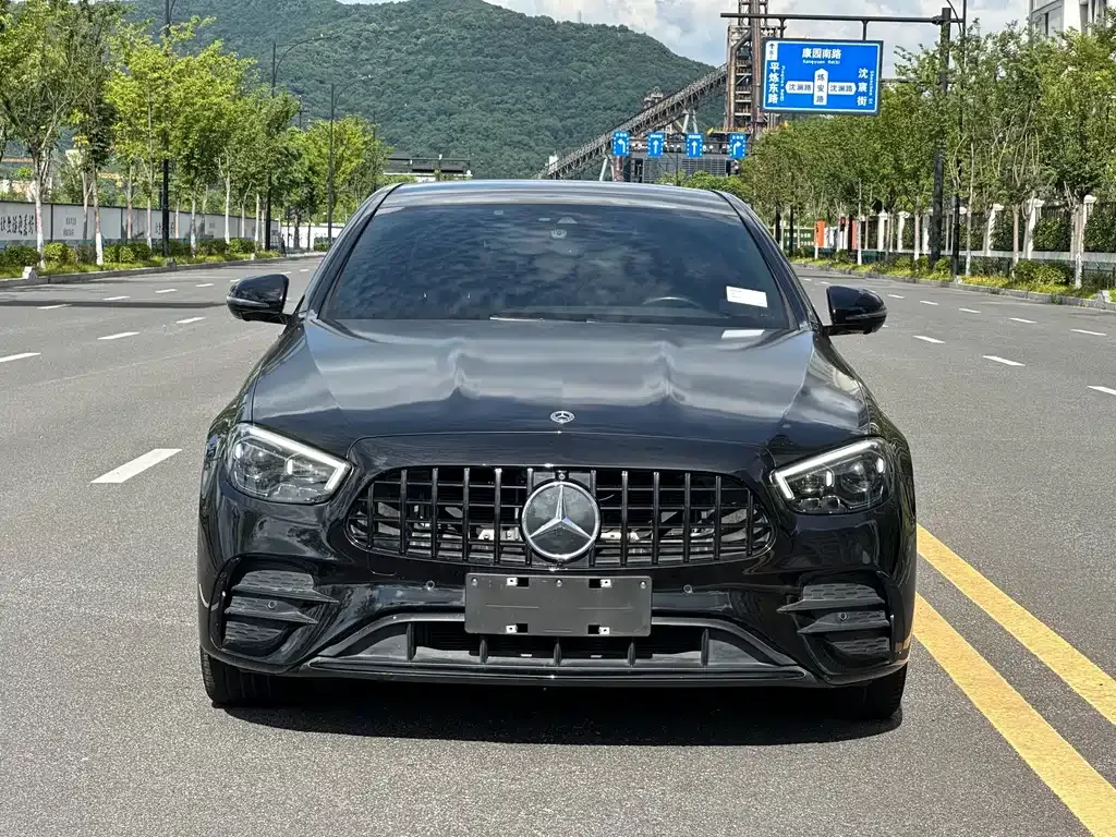 Mercedes-Benz E-Class (Import) — фото 5