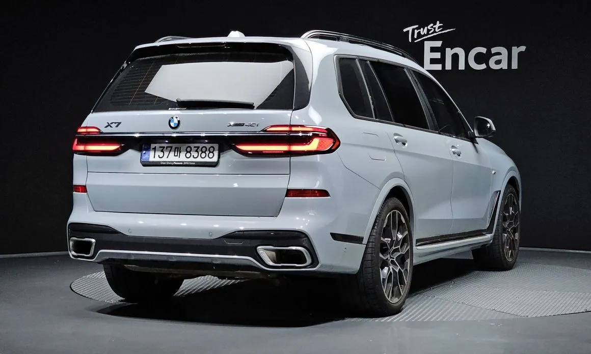 BMW X7 — фото 2