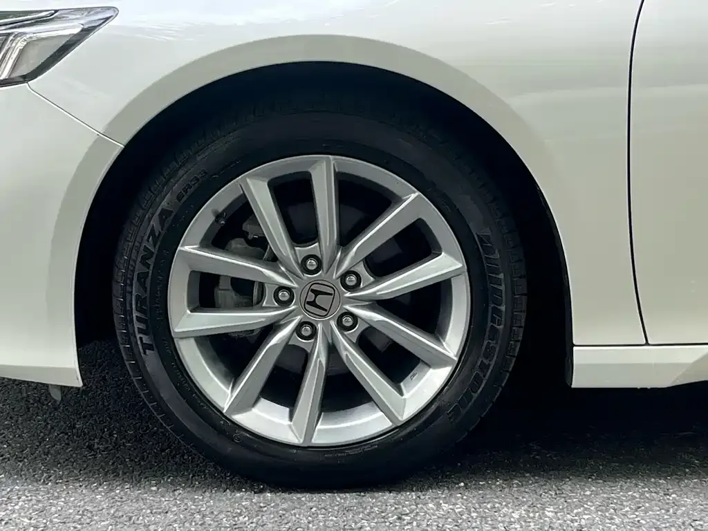 Honda Accord — фото 3