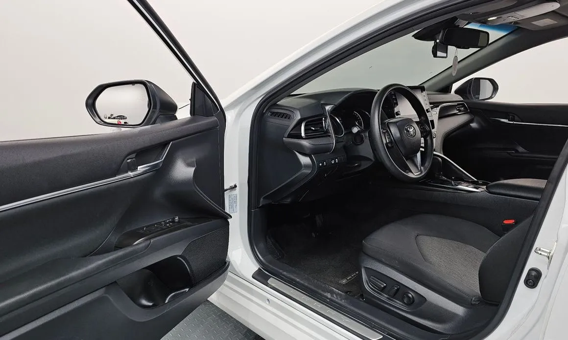 Toyota Camry 2023 из KR, фото 8