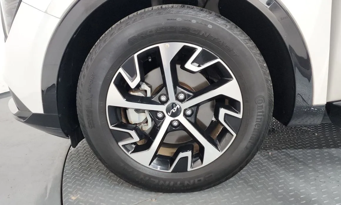 Kia Sportage — фото 7