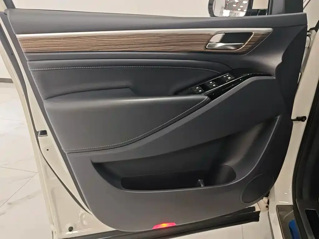GAC Motor Trumpchi M8 — фото 7