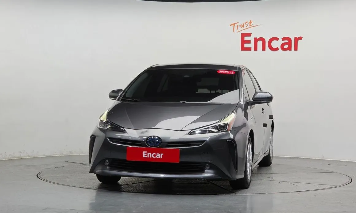 Toyota Prius — фото 5