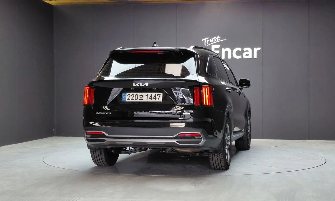 Kia Sorento — фото 5