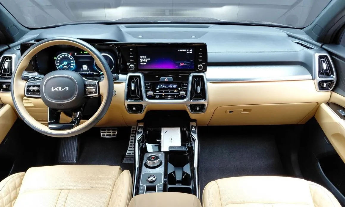 Kia Sorento — фото 9