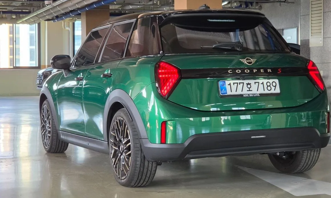 Mini Cooper 2025 из KR, фото 10