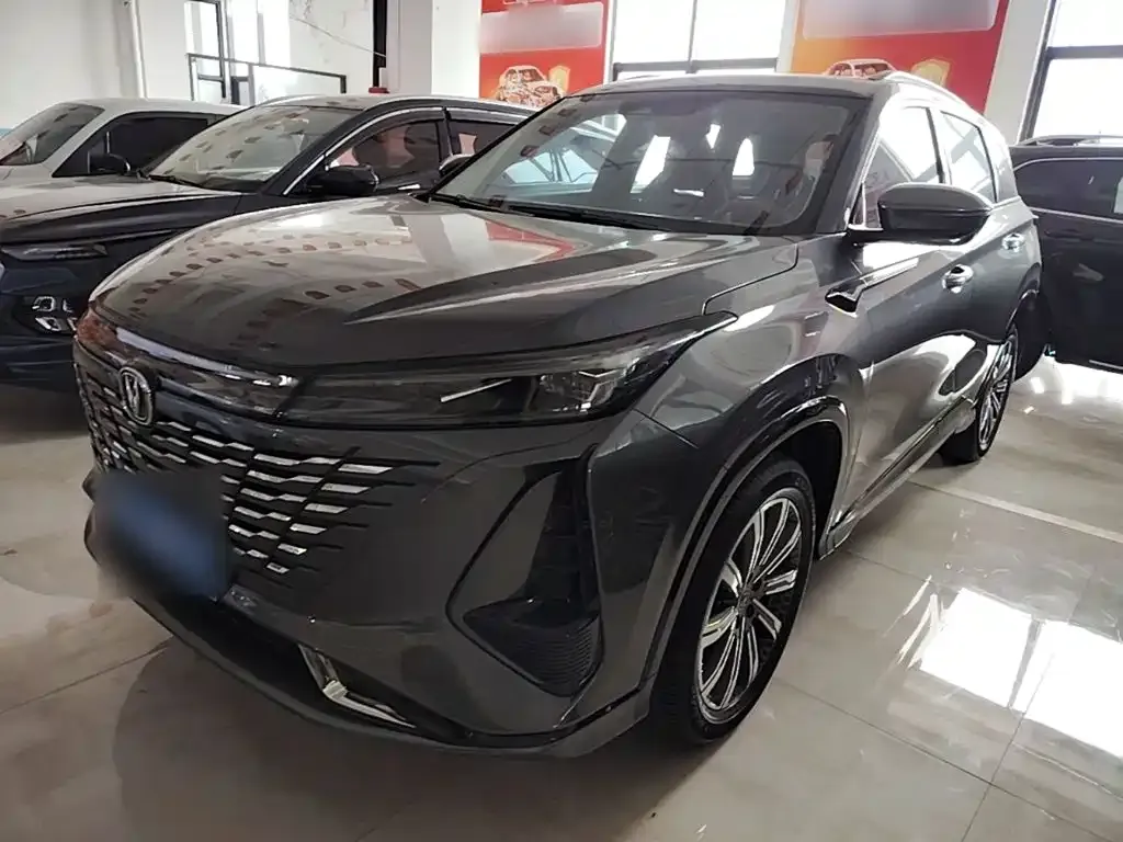 Changan CS75PLUS — фото 1