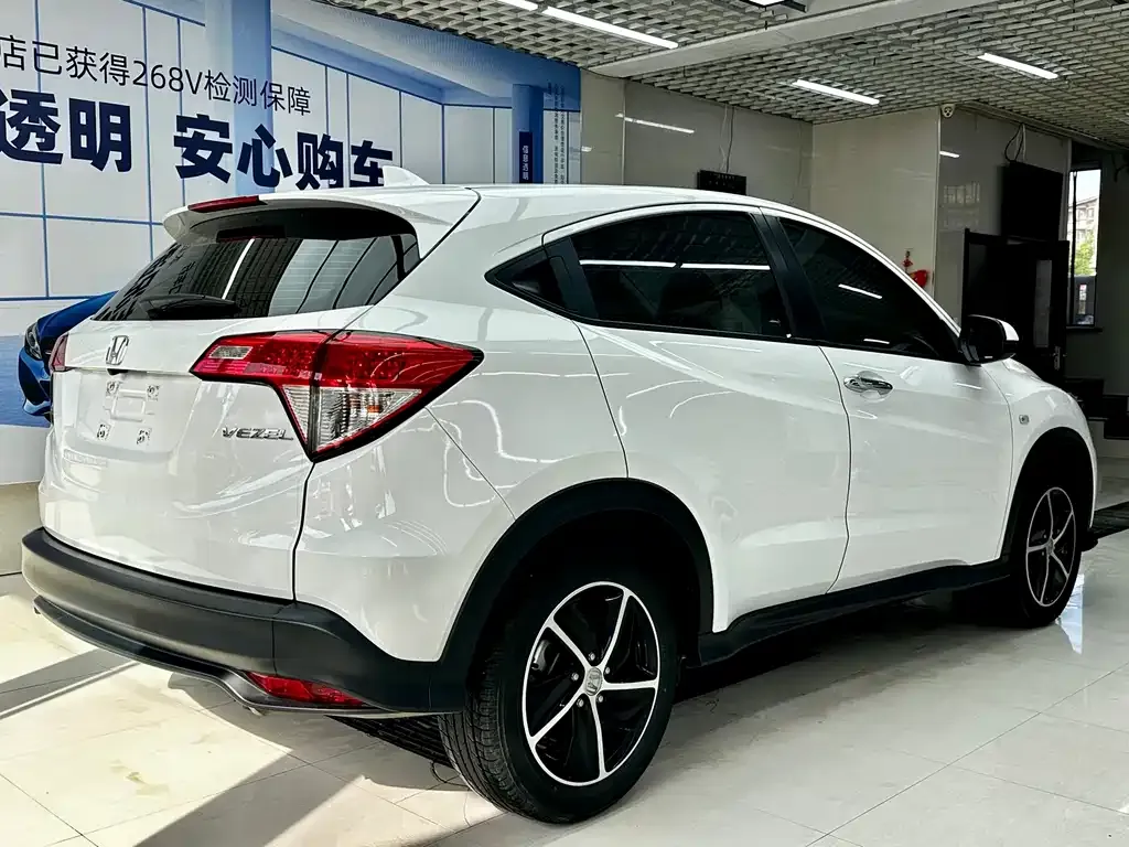Honda Vezel — фото 10