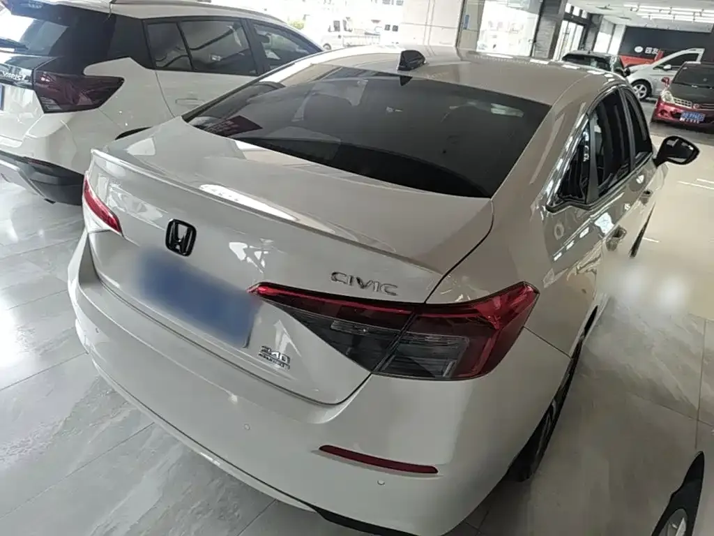 Honda Civic — фото 10