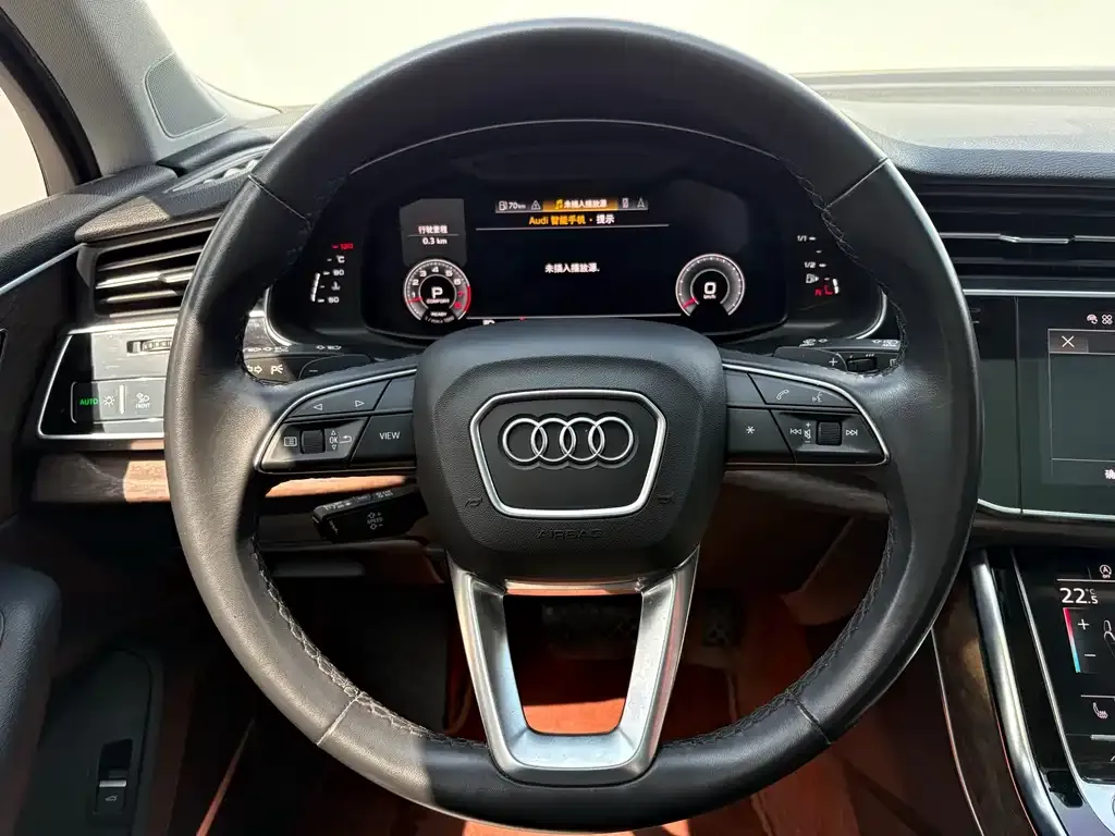 Audi Q7 — фото 2