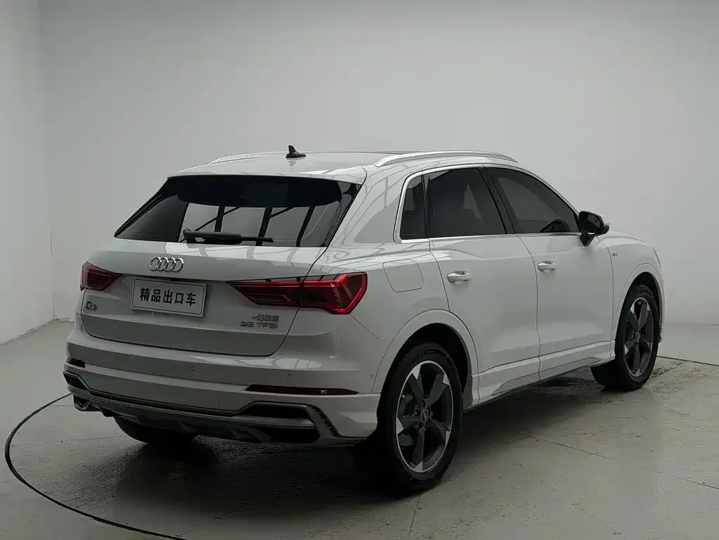 Audi Q3 — фото 5