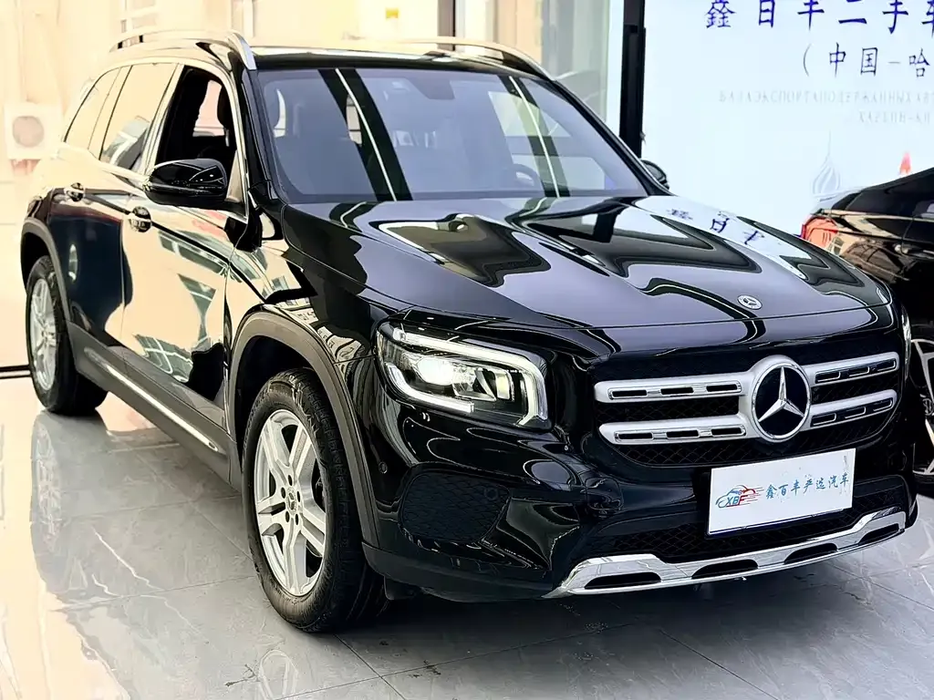Mercedes-Benz GLB — фото 8