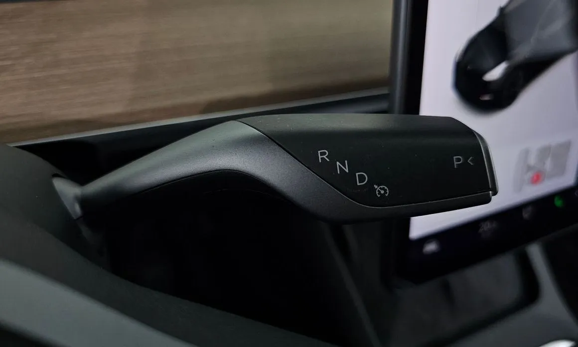 Tesla Model Y 2021 из KR, фото 4