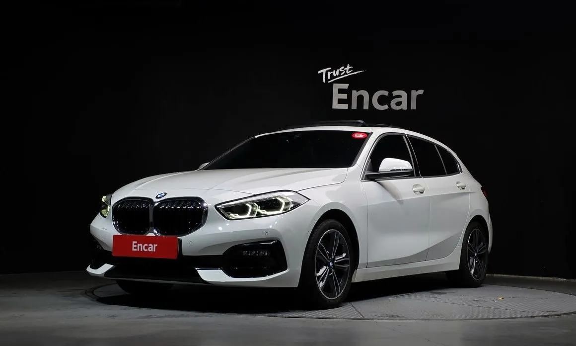 BMW 1-Series 120i Sports 1