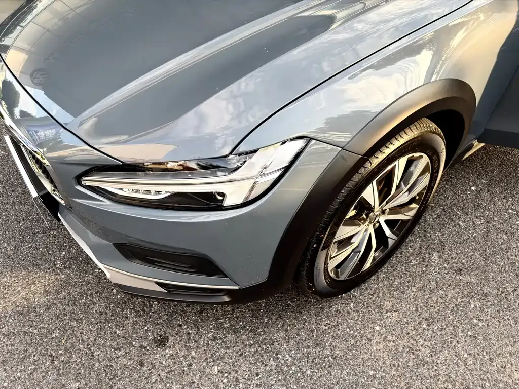 Volvo V90 — фото 10