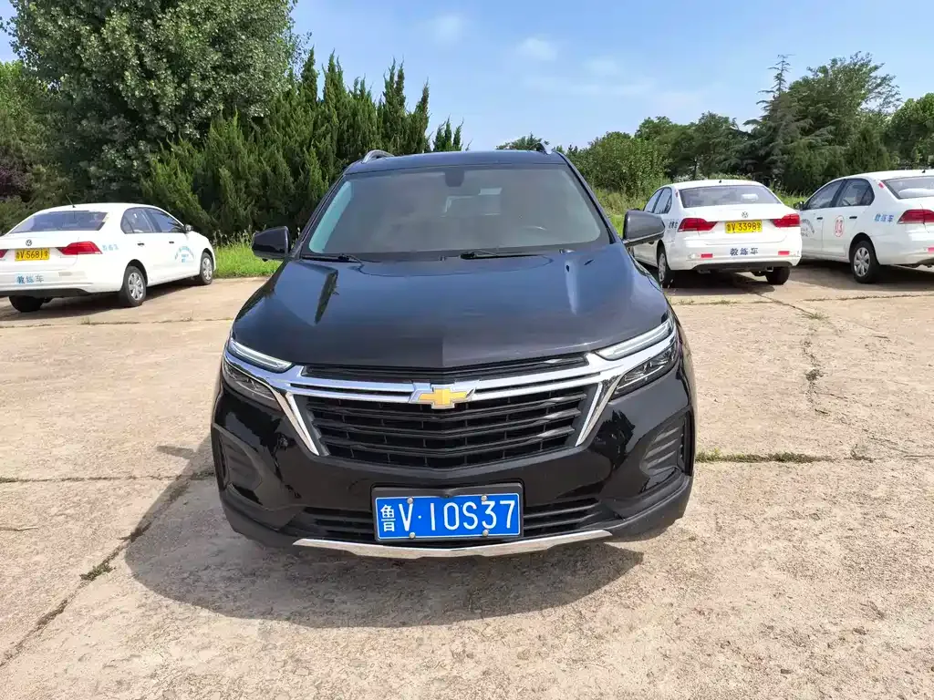 Chevrolet Equinox 2023 из CN, фото 9