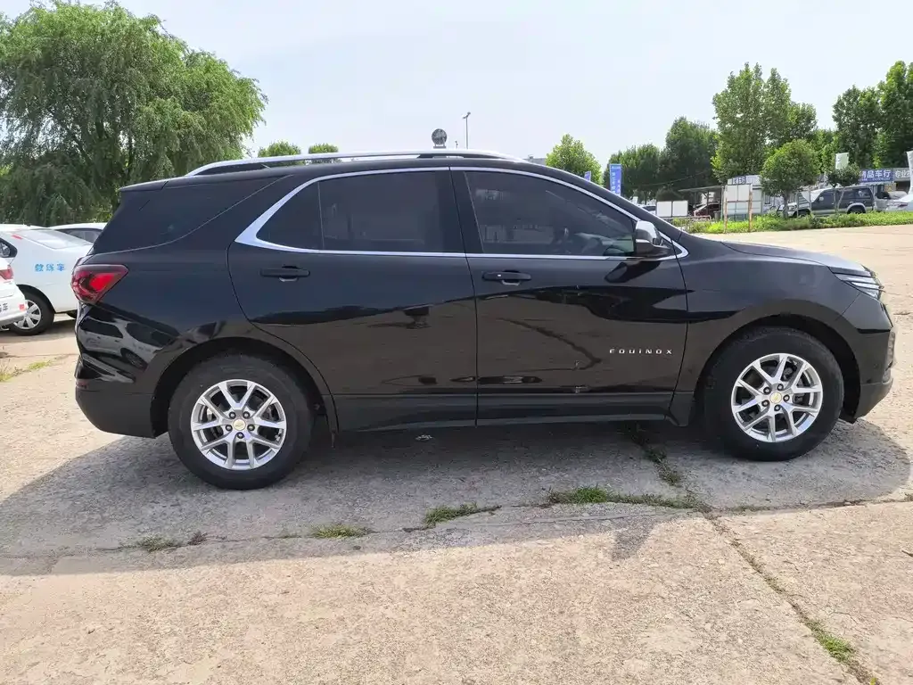 Chevrolet Equinox 2023 из CN, фото 5